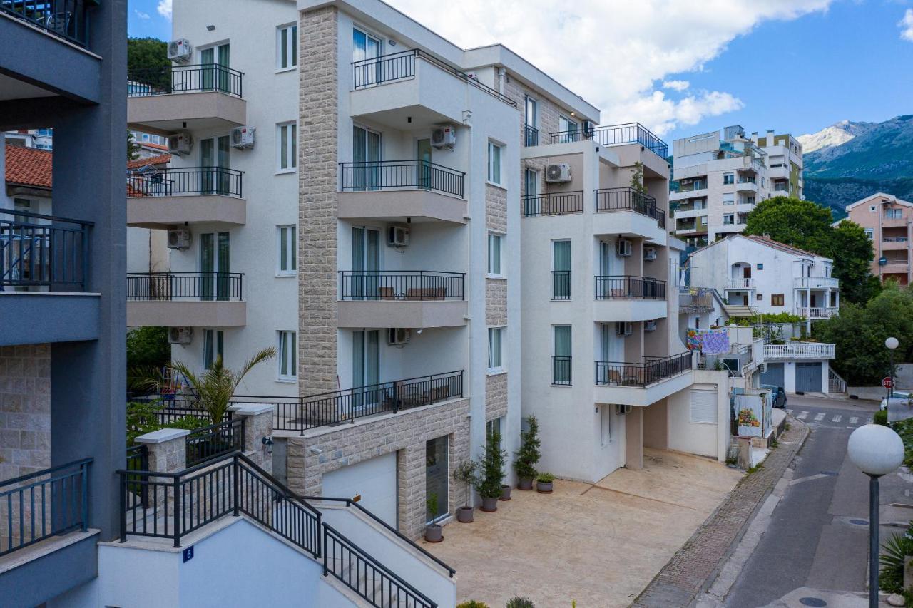 Sun And Sea Apartments Будва Экстерьер фото
