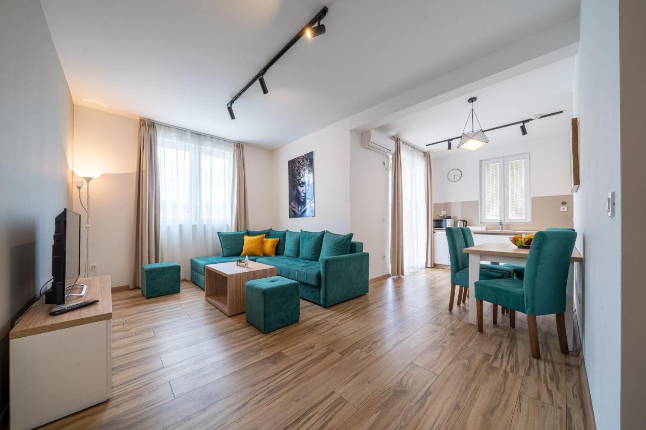 Sun And Sea Apartments Будва Экстерьер фото